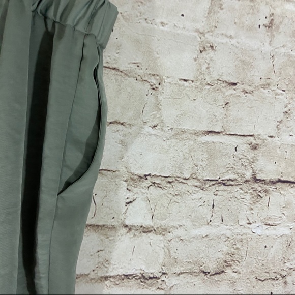 Vince Camuto olive green harem pants size 0X - Picture 4 of 7